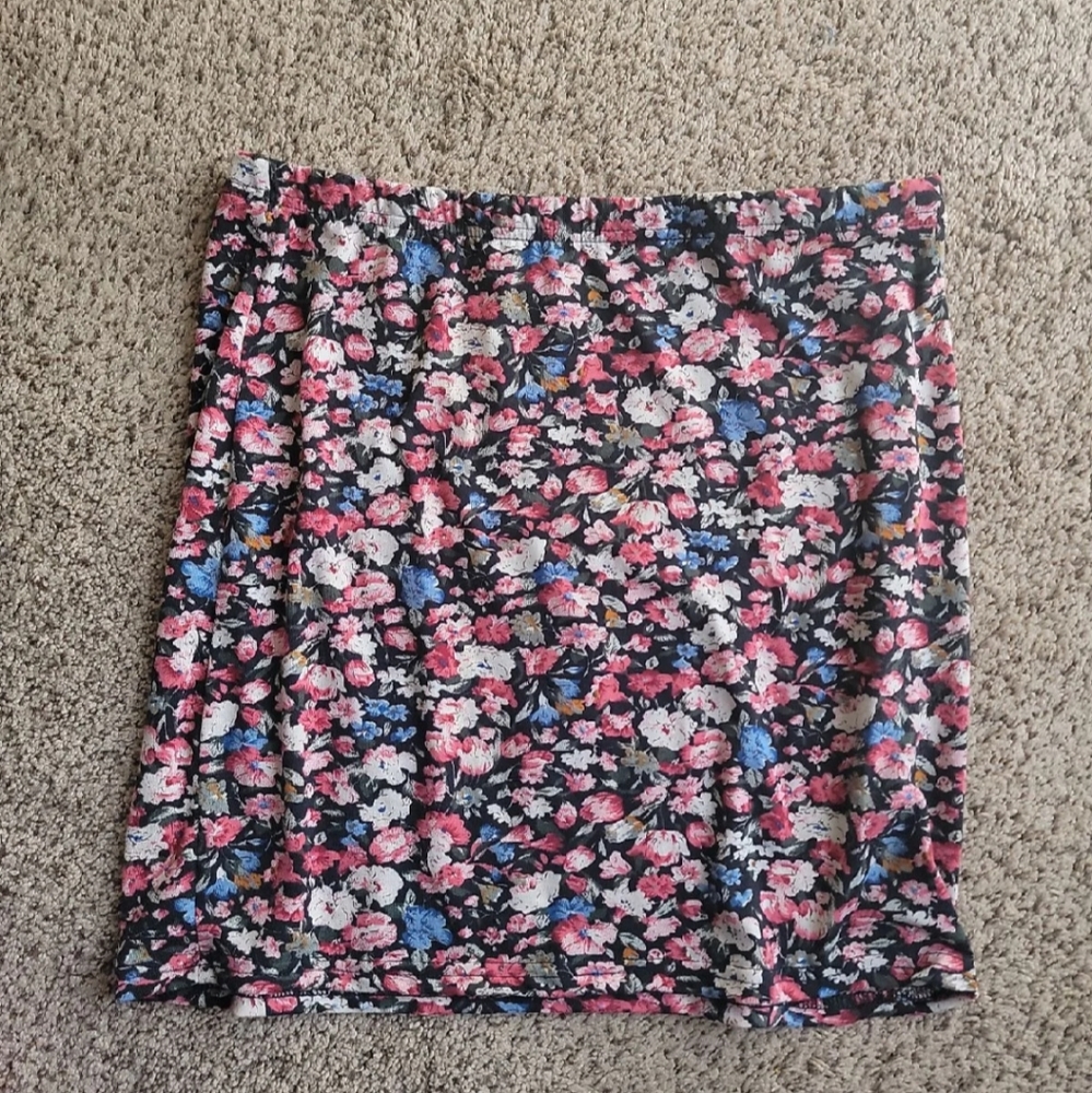 Flower mini skirt